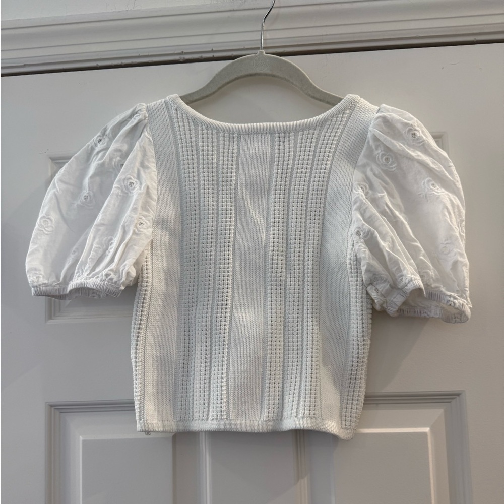 En Saison Women's Knit Sweater Front Puff Short Sleeve Eyelet Blouse Small - Picture 2 of 6